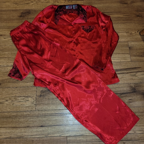 jacyln smith Other - BOGO SALE Size m Jaclyn smith sleepwear